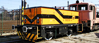 Driving rail vehicle line 211